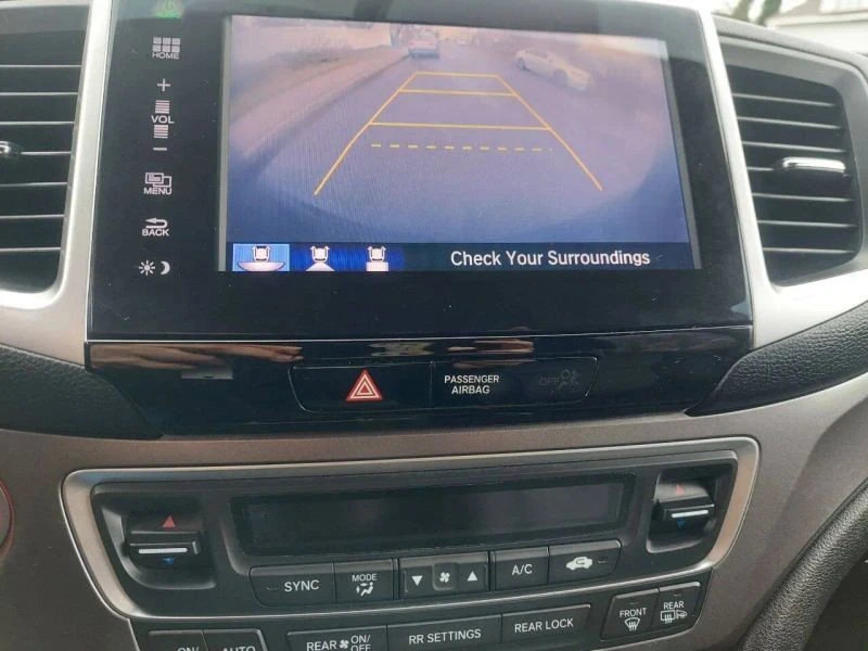 2016 Honda Pilot 3rd Gen - Image 3 of 12