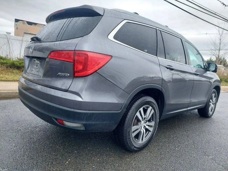 2016 Honda Pilot 3rd Gen - Image 10 of 12