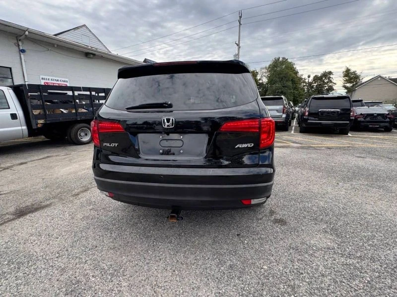 2016 Honda Pilot 3rd Gen - Image 11 of 12