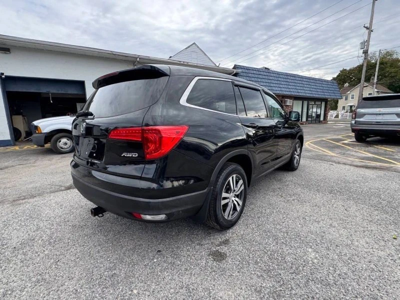 2016 Honda Pilot 3rd Gen - Image 9 of 12