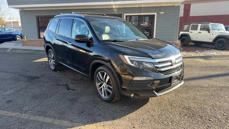 2016 Honda Pilot 3rd Gen - Image 3 of 12