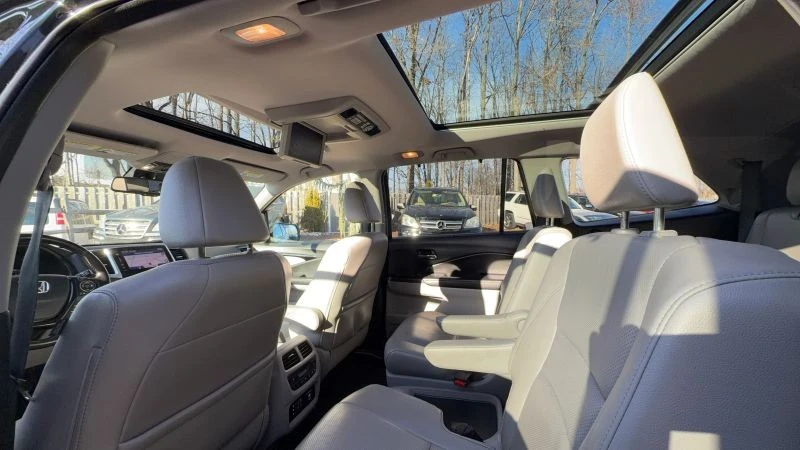 2016 Honda Pilot 3rd Gen - Image 12 of 12