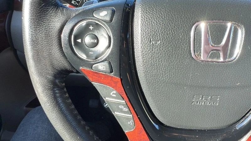 2016 Honda Pilot 3rd Gen - Image 12 of 12