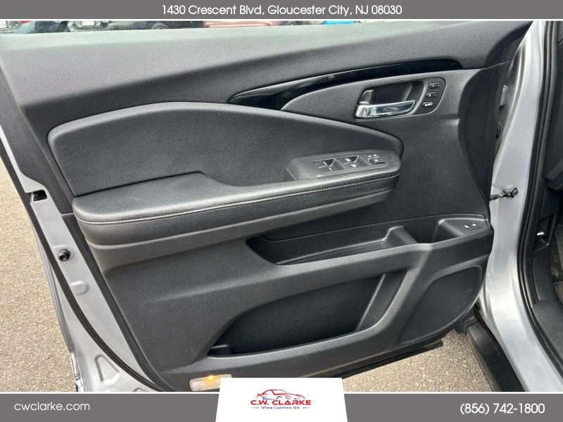 2016 Honda Pilot 3rd Gen - Image 11 of 12