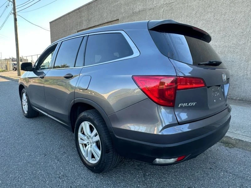 2016 Honda Pilot 3rd Gen - Image 7 of 12