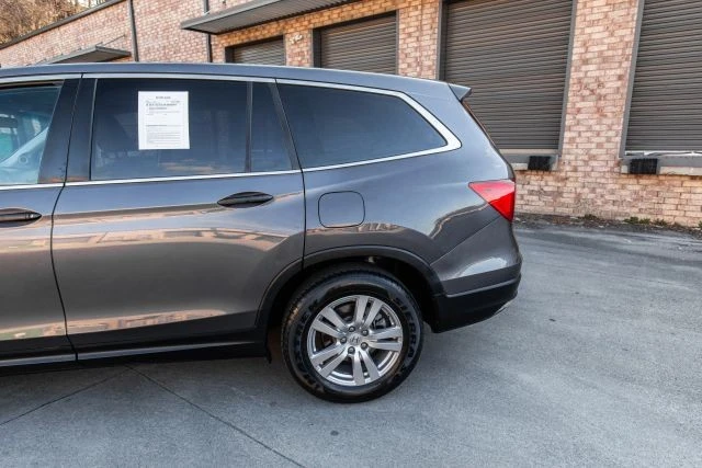 2016 Honda Pilot 3rd Gen - Image 5 of 21