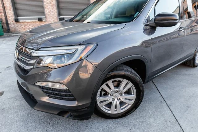 2016 Honda Pilot 3rd Gen - Image 3 of 21