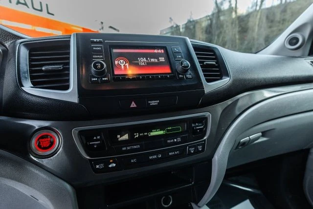2016 Honda Pilot 3rd Gen - Image 21 of 21