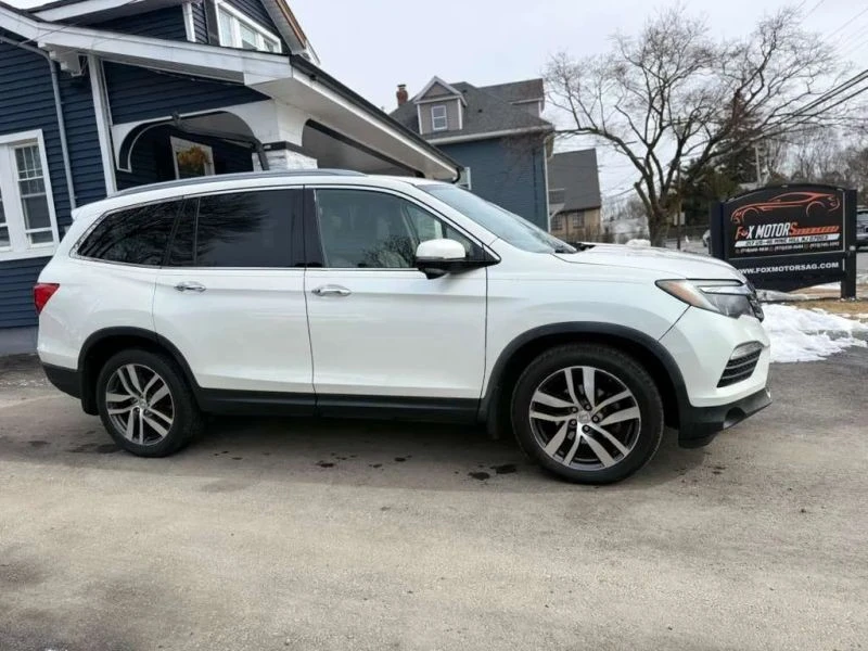 2016 Honda Pilot 3rd Gen - Image 4 of 12