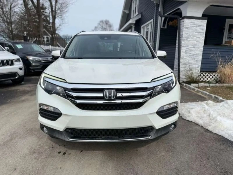 2016 Honda Pilot 3rd Gen - Image 3 of 12