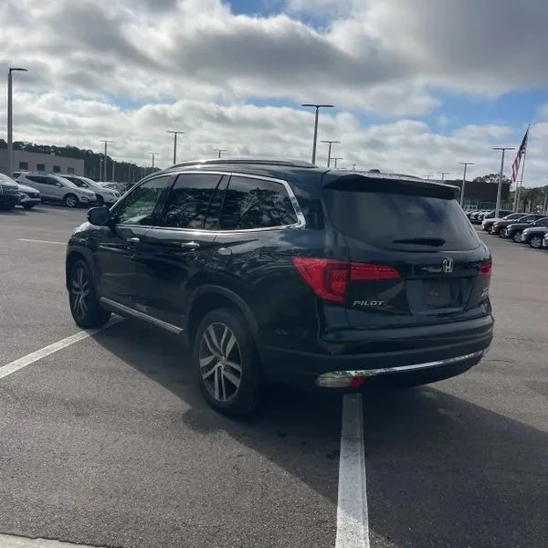 2016 Honda Pilot 3rd Gen - Image 5 of 12
