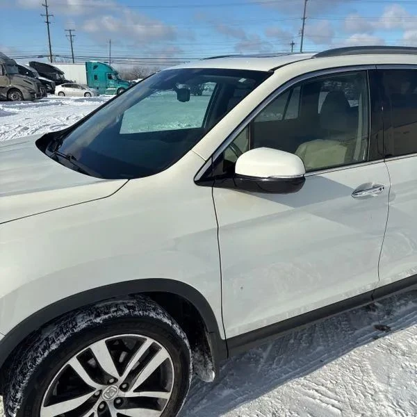 2016 Honda Pilot 3rd Gen - Image 2 of 12