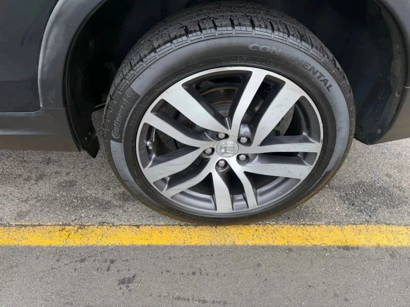 2016 Honda Pilot 3rd Gen - Image 9 of 12