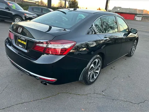2016 Honda Accord 9th Gen - Image 4 of 11