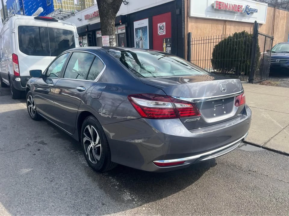 2016 Honda Accord 9th Gen - Image 11 of 15