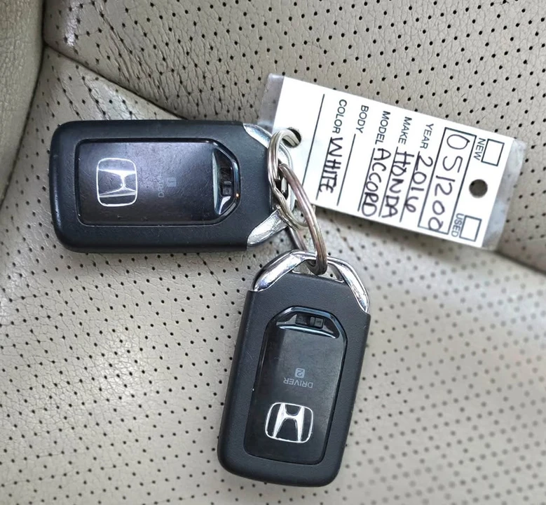 2016 Honda Accord 9th Gen - Image 17 of 18