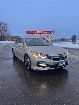 2016 Honda Accord 9th Gen - Image 2 of 9