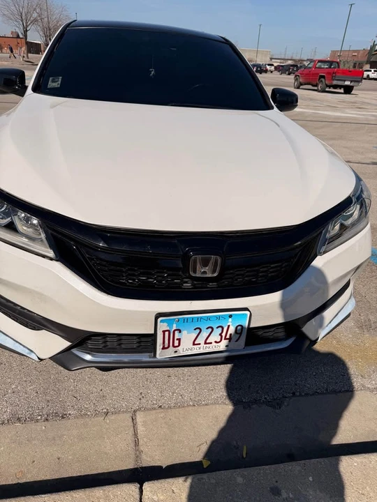 2016 Honda Accord 9th Gen - Image 5 of 10