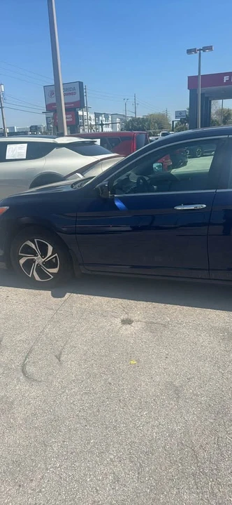 2016 Honda Accord 9th Gen - Image 4 of 10