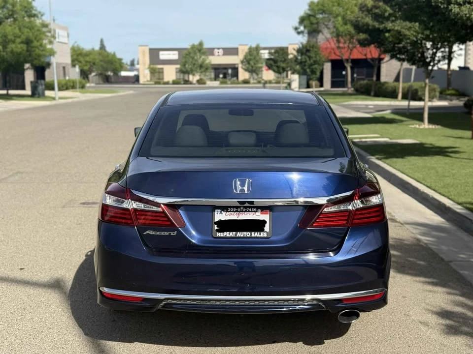 2016 Honda Accord 9th Gen - Image 4 of 9