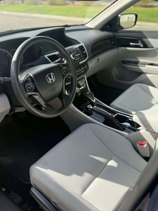 2016 Honda Accord 9th Gen - Image 7 of 9