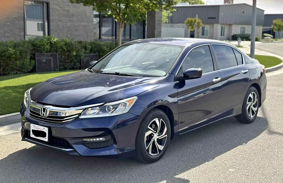 2016 Honda Accord 9th Gen - Image 1 of 9