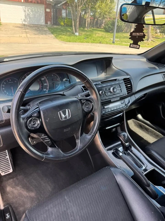 2016 Honda Accord 9th Gen - Image 11 of 18