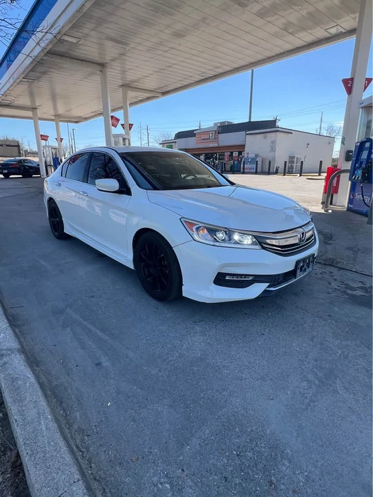 2016 Honda Accord 9th Gen - Image 3 of 10