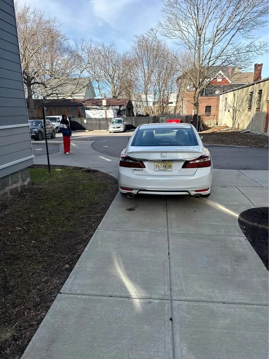 2016 Honda Accord 9th Gen - Image 4 of 8