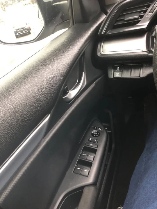 2016 Honda Civic 10th Gen - Image 16 of 20
