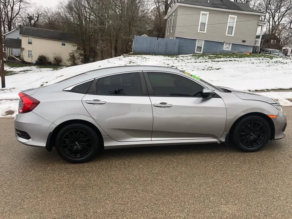 2016 Honda Civic 10th Gen - Image 7 of 20