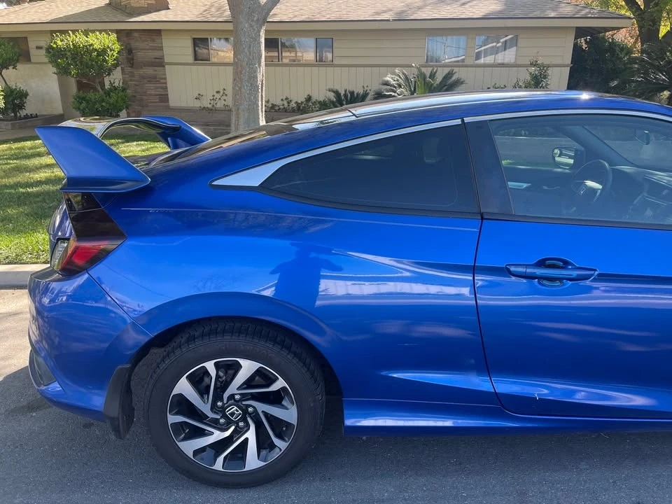 2016 Honda Civic 10th Gen - Image 8 of 20