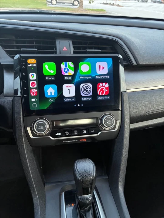 2016 Honda Civic 10th Gen - Image 10 of 12
