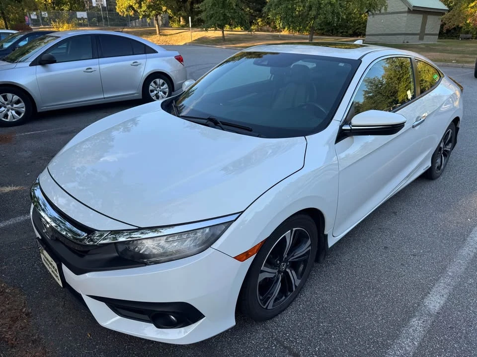 2016 Honda Civic 10th Gen - Image 2 of 13
