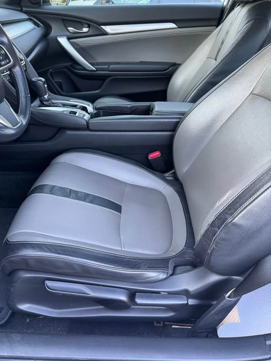 2016 Honda Civic 10th Gen - Image 9 of 13