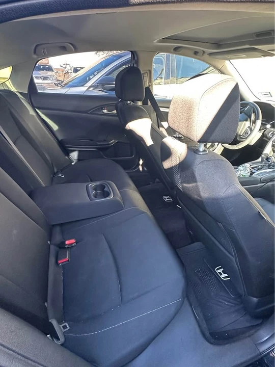 2016 Honda Civic 10th Gen - Image 5 of 8