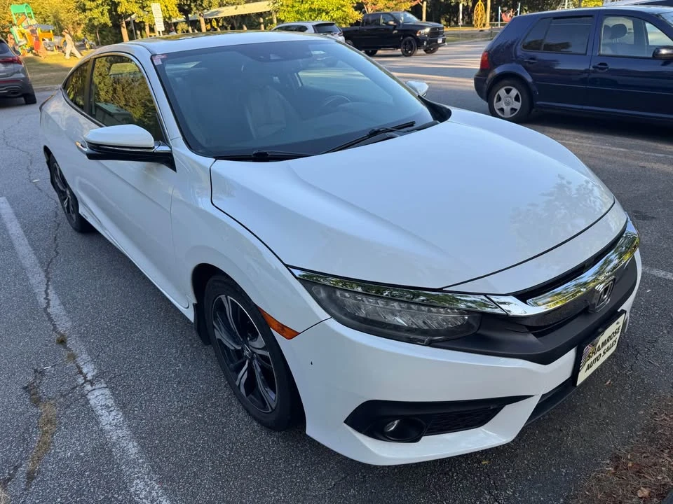 2016 Honda Civic 10th Gen - Image 3 of 13