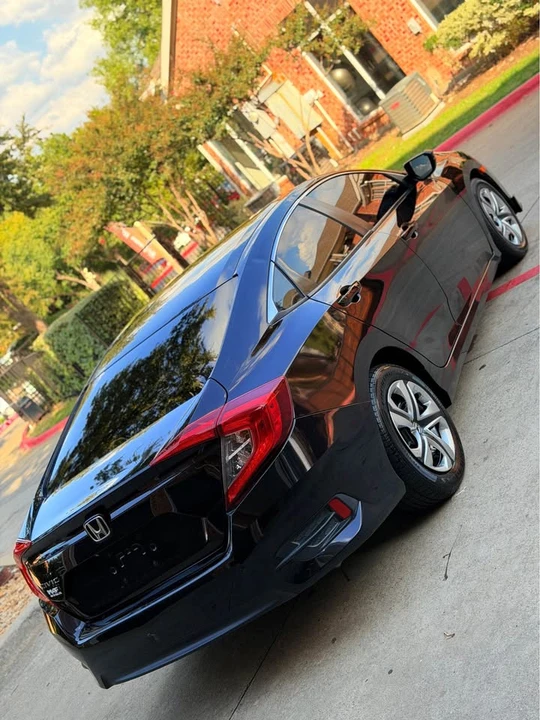 2016 Honda Civic 10th Gen - Image 3 of 13