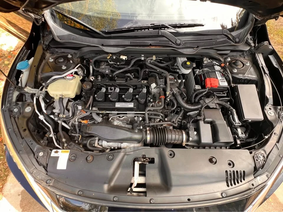 2016 Honda Civic 10th Gen - Image 14 of 19