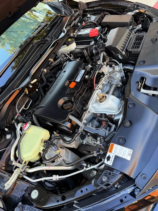 2016 Honda Civic 10th Gen - Image 10 of 13