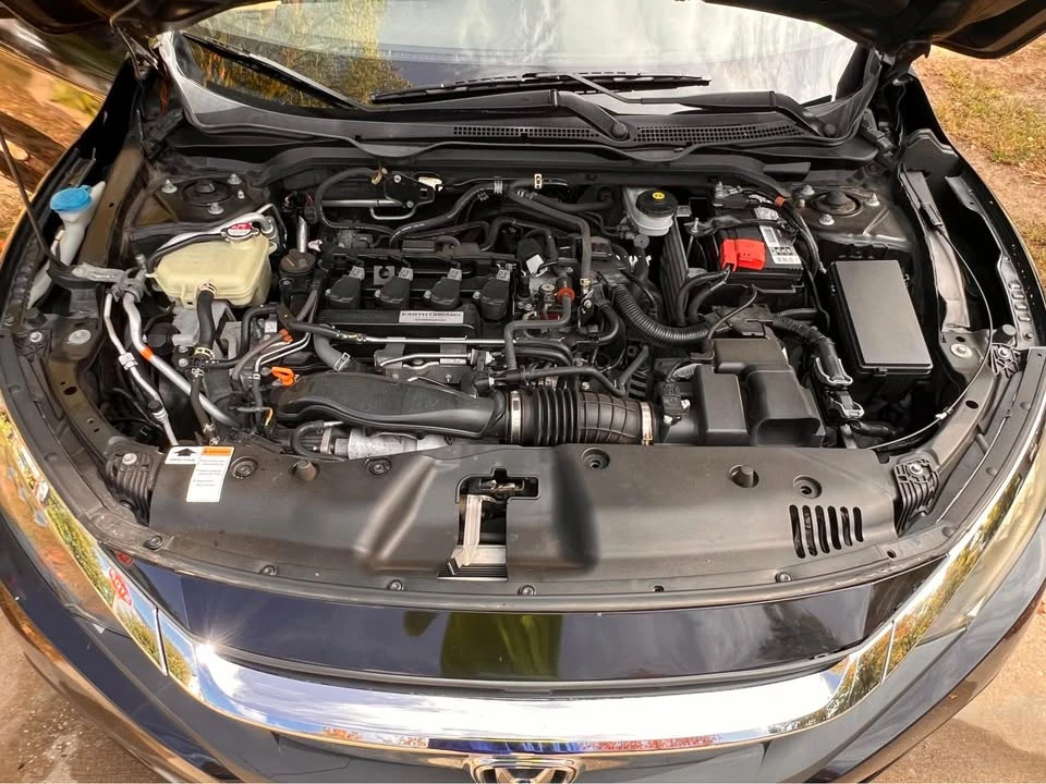 2016 Honda Civic 10th Gen - Image 8 of 19