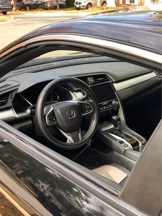 2016 Honda Civic 10th Gen - Image 2 of 19