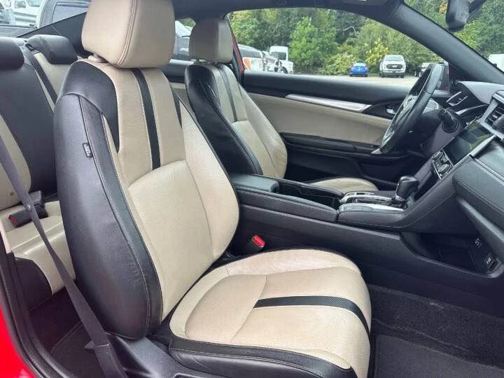 2016 Honda Civic 10th Gen - Image 14 of 17