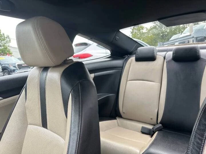 2016 Honda Civic 10th Gen - Image 11 of 17