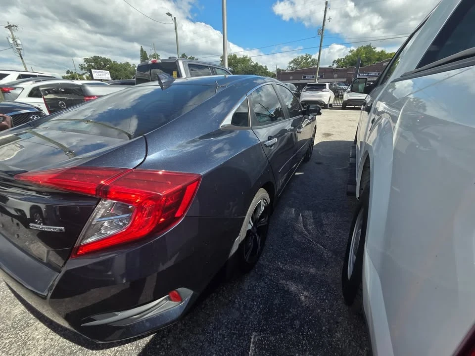 2016 Honda Civic 10th Gen - Image 5 of 9