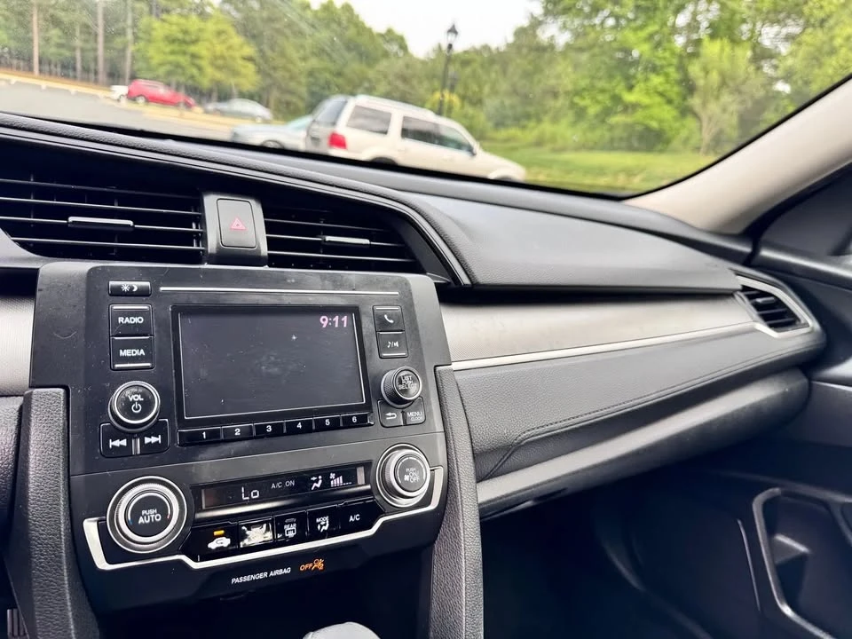 2016 Honda Civic 10th Gen - Image 8 of 20