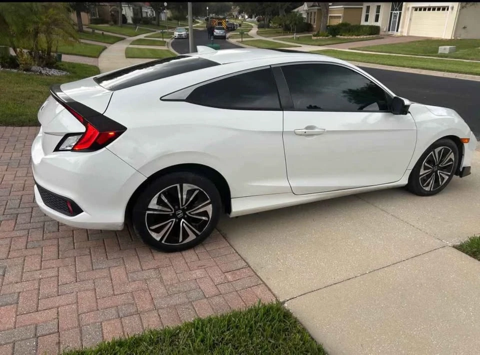 2016 Honda Civic 10th Gen - Image 3 of 6