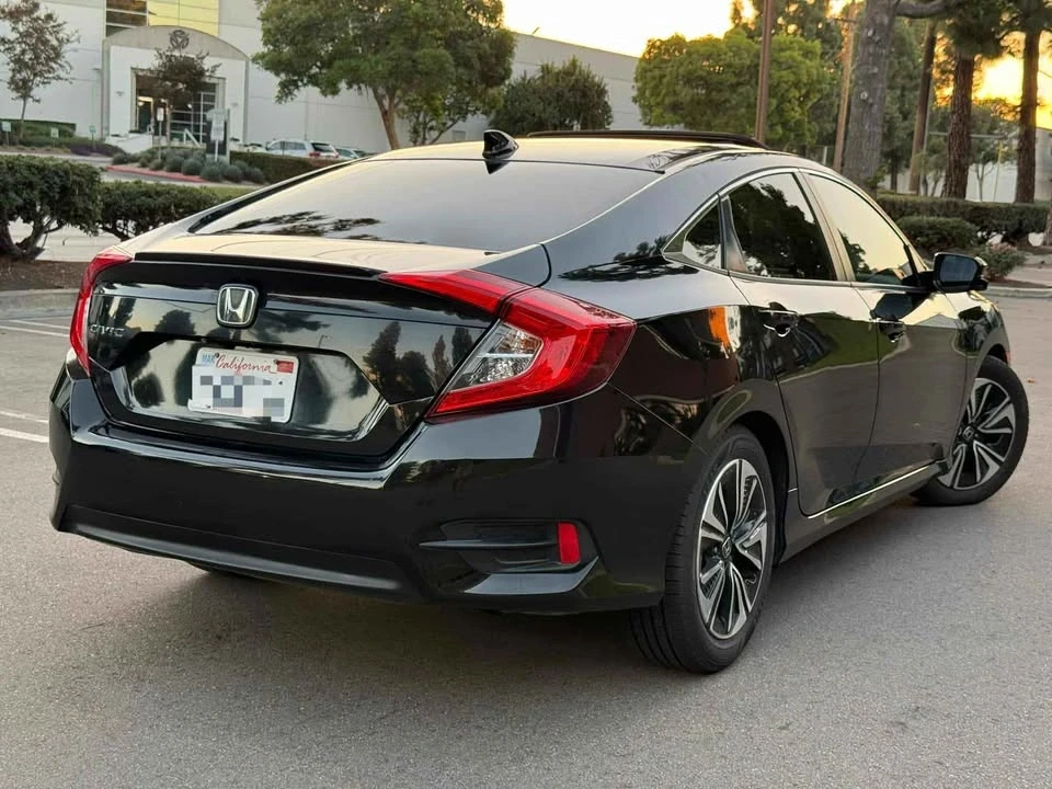 2016 Honda Civic 10th Gen - Image 10 of 14