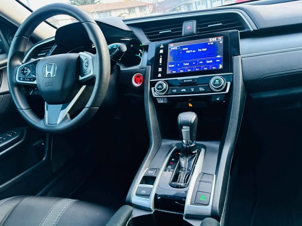 2016 Honda Civic 10th Gen - Image 12 of 13