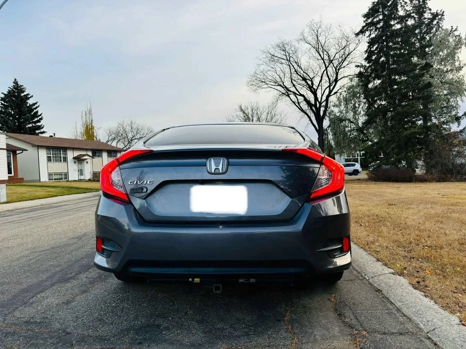 2016 Honda Civic 10th Gen - Image 4 of 13